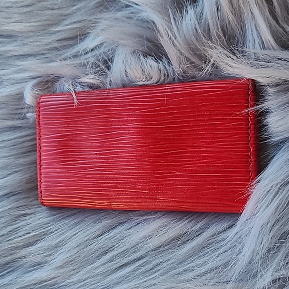 Louis vuitton red epi leather 4 keys holder - Picture 2 of 12